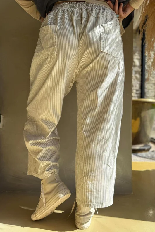 Pin Stripe Bennie Magic 7/8 Dart Barrel Pant Calico